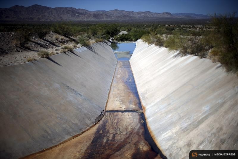 A dry canal is seen running off the Colorado River Aqueduct, in Hayfield Lake, California, United States May 18, 2015. REUTERS/Lucy Nicholson